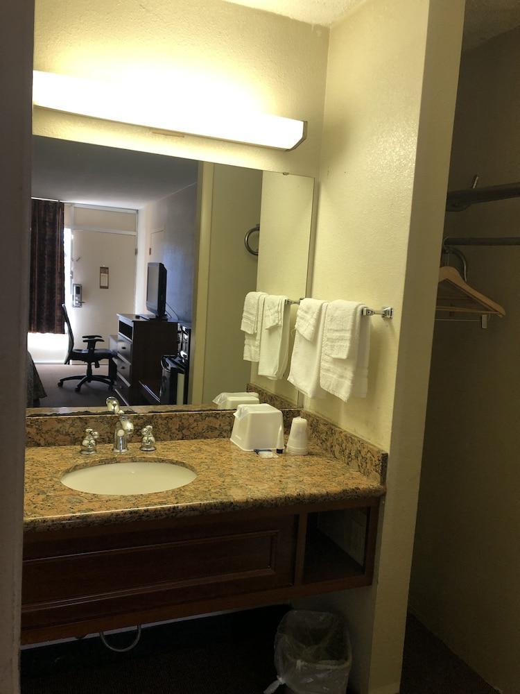 Americas Best Value Inn - Wilson Luaran gambar